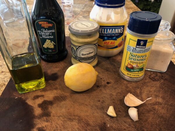 Creamy balsamic salad dressing ingredients