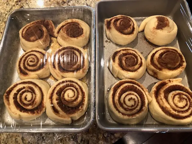 Raised cinnamon rolls